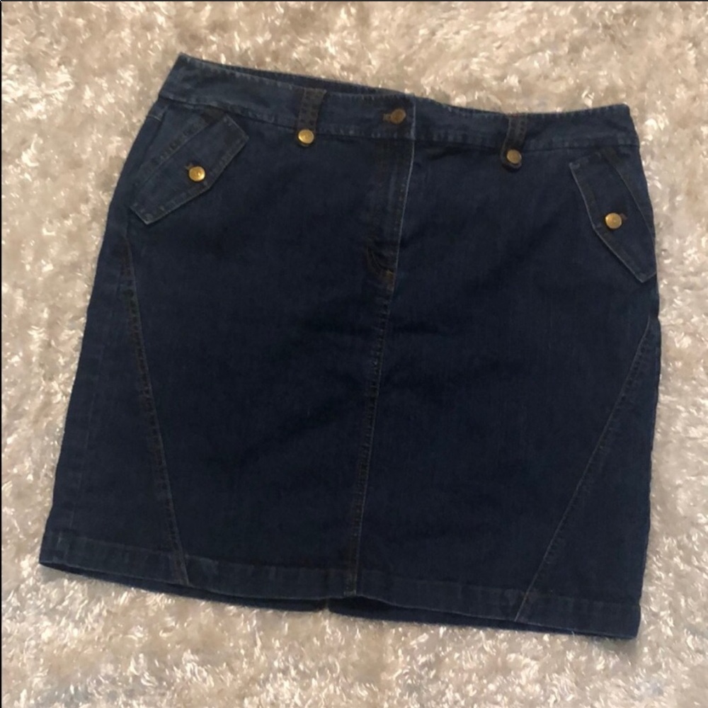 Jones New York Signature Petite Skirt. Excellent!